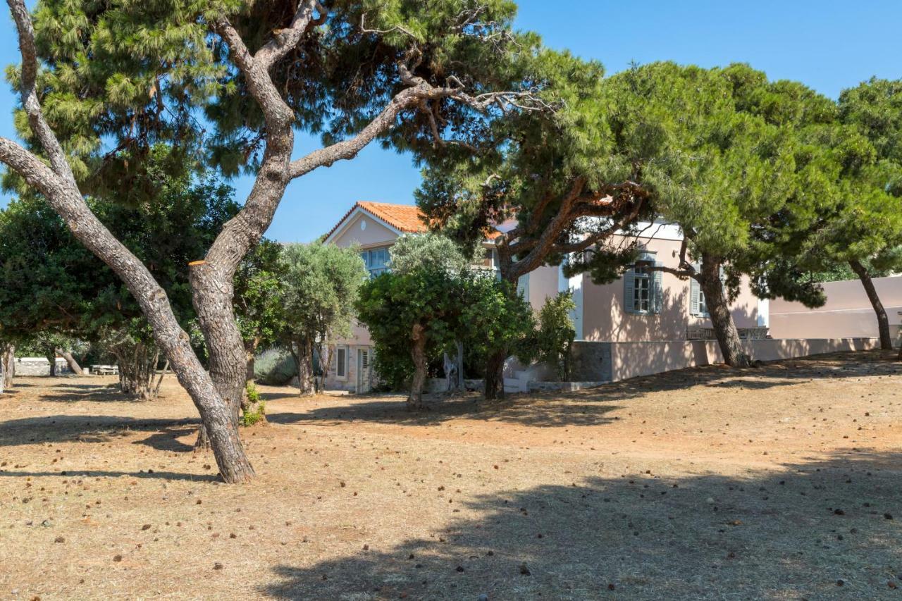 Dellagracia Mansion In Poseidonia Syros Villa Posidhonia  ภายนอก รูปภาพ