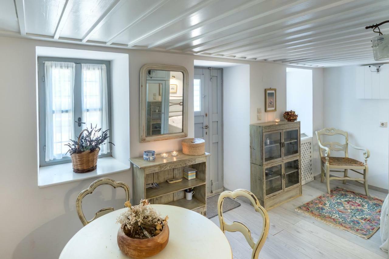 Dellagracia Mansion In Poseidonia Syros Villa Posidhonia  ภายนอก รูปภาพ