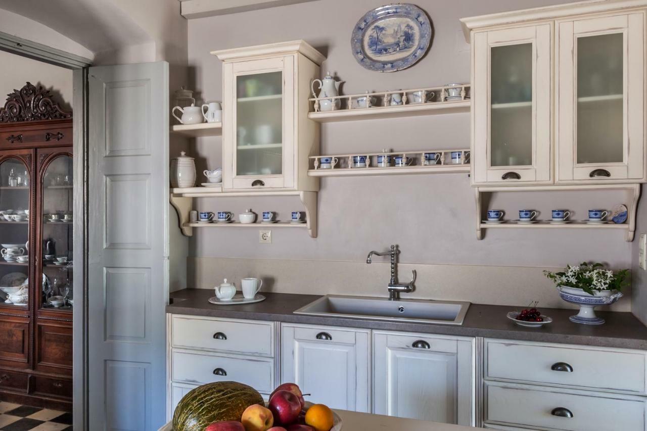 Dellagracia Mansion In Poseidonia Syros Villa Posidhonia  ภายนอก รูปภาพ