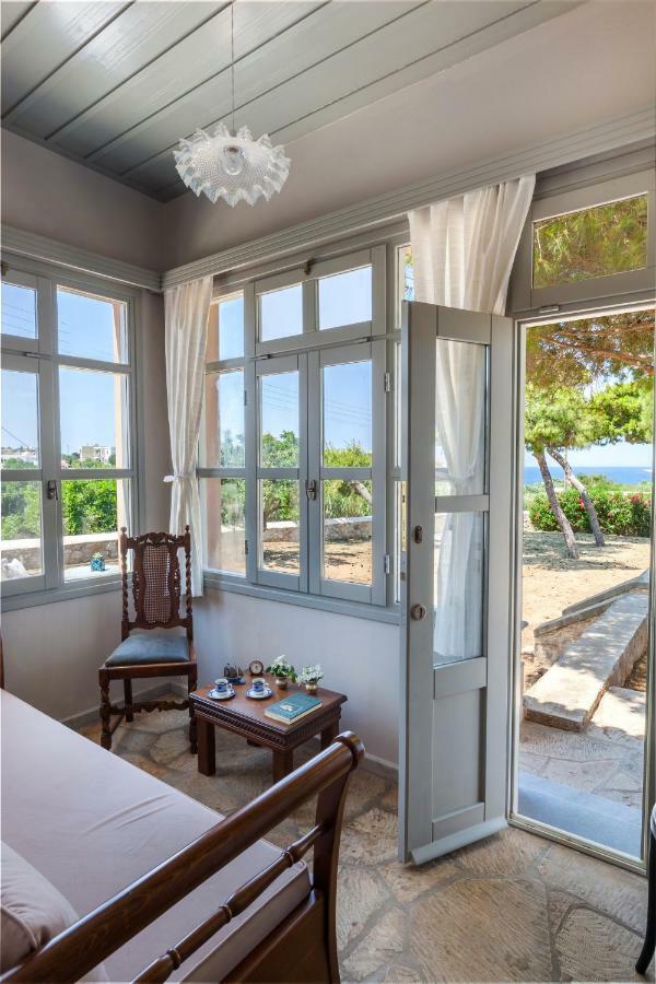 Dellagracia Mansion In Poseidonia Syros Villa Posidhonia  ภายนอก รูปภาพ