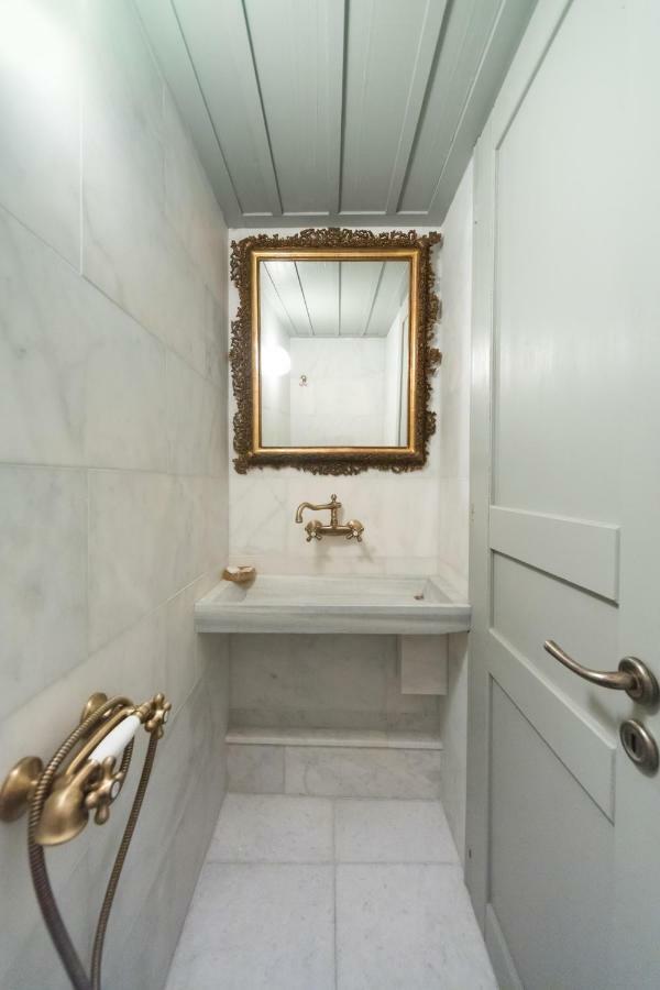 Dellagracia Mansion In Poseidonia Syros Villa Posidhonia  ภายนอก รูปภาพ